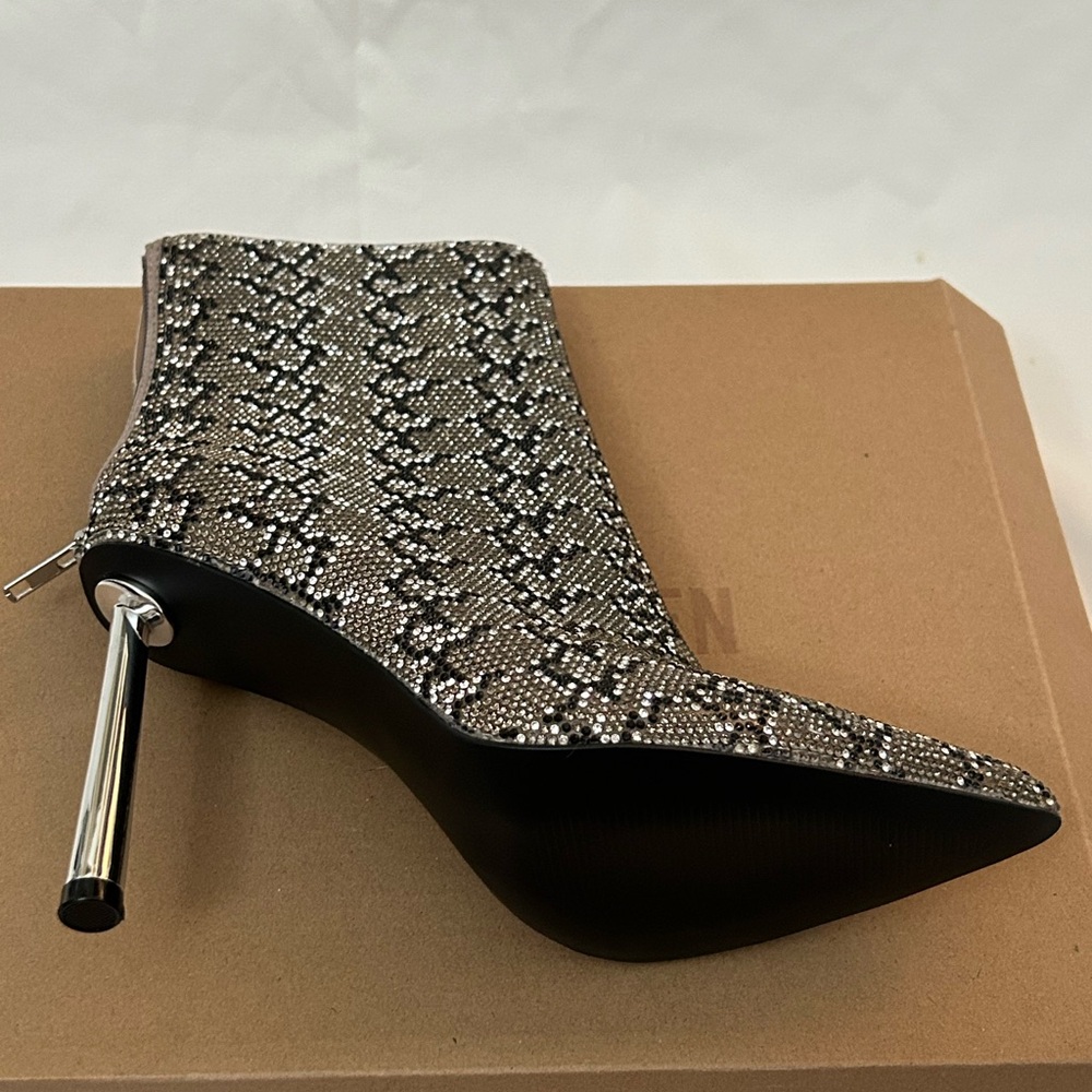 Stylish Snake Print Ankle Boots